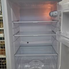 ✨️ジモティー割引✨️【ジャングルジャングル堺初芝店】　6ヶ月保証付き！！！　マクスゼン　冷蔵庫　JR142HM01　2023年製　　堺市（東区　西区　北区　南区　堺区　美原区）高石市　泉大津市　忠岡町　和泉市　松原市　大阪狭山市の画像