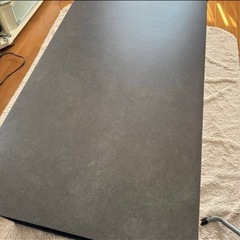 美品ガラステーブルの画像