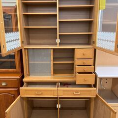 A-668【リユースのサカイ野々市店】ジモティ来店特価‼ 食器棚 木製  ブラウン クリーニング済みの画像