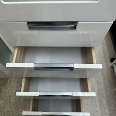 ★リユースのサカイ高崎店★TJ13485  食器棚 白 H180×D42×W39.5 クリーニング済みの画像