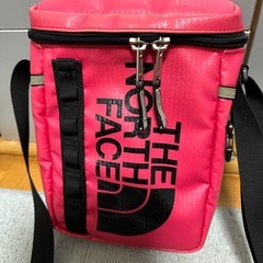 ♦️再投稿♦️ザ　ノースフェイスヒューズボックスポーチ　(レッド） 中古の画像