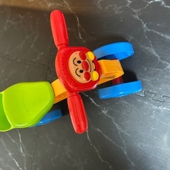アンパンマンバイク 乗り物の画像