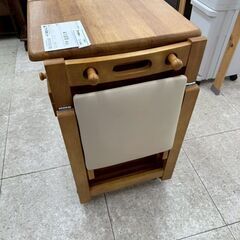 ★リユースのサカイ高崎店★TJ13492  テーブル　椅子付き ライトブラウン H71×D45×W80 クリーニング済みの画像