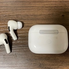 (美品)AirPodspro第一世代　ケース付きの画像