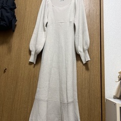 RANDA スクエアネックワンピースの画像