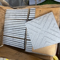 タイルなど色々あります！の画像