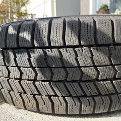 ソリッドグレー塗装❗️スタッドレスタイヤ　アルミセット　215/45R17 プリウス他の画像