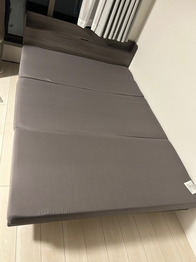 ダブルベッド　びひん美品