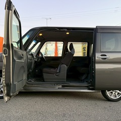 走行10万キロ☆月々9千円〜分割可❗️車検2年付き！【名義変更代込み】広い車内！大人気‼️ダイハツ タントカスタム☆HDDナビ付き☆走行中DVD見れます☆純正アルミ☆事故修復歴無し☆電動スライドドア☆ドライブレコーダー☆そのまま乗って帰れます！の画像