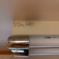 蛍光灯　四つせっとセットの画像