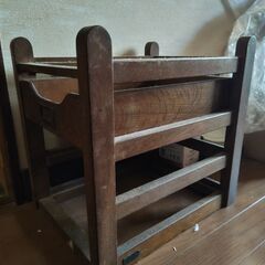 昭和レトロ木製ミニラック／上段に小物収納つき ジャンク品（木枠）12月はじめ引き取り希望の画像