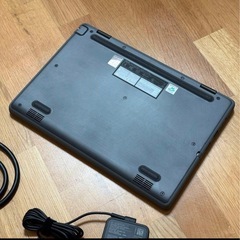 ASUS ノートPC メモリ8GB ストレージ128GBの画像