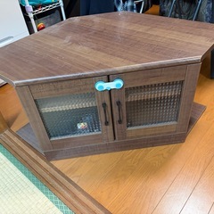 テレビ台の画像
