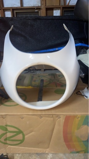 「新品未使用 フロントカウル 汎用 ビキニカウル 白 ホワイト FRP 製 バイク カスタム」