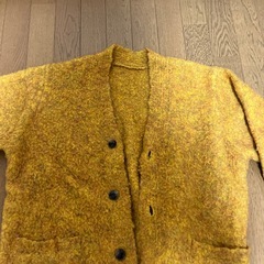 太めのセーターカーディガンの画像