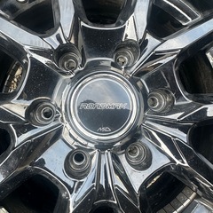 195/80r/15 スタッドレスタイヤの画像