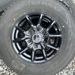 195/80r/15 スタッドレスタイヤの画像