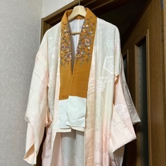 ピンクの長襦袢の画像