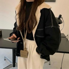 ブラックデニムブルゾン(裏ファー付き)の画像