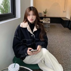 ブラックデニムブルゾン(裏ファー付き)の画像