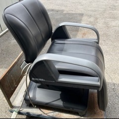 シャンプー椅子の画像