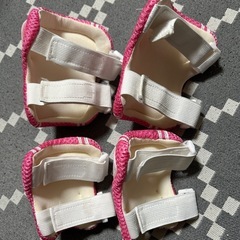 子供　膝当て膝当て4点セット　キッズプロテクター　自転車　ストライダーの画像