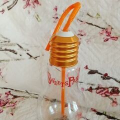 電球型ドリンクボトルの画像