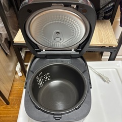 炊飯器の画像