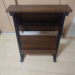 受付終了【お譲りします】折り畳みテーブルの画像