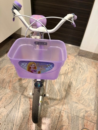 【相談中】♪お買い得♪美品ラプンツェル自転車16インチ　 補助輪無しデビューに！
