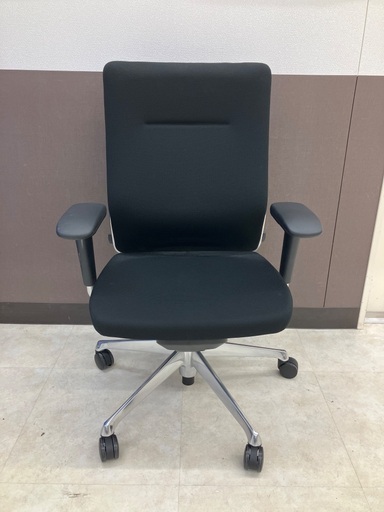 【トレファク足立扇店】オカムラ　オフィスチェア　コーラル