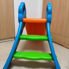 トイザラス　
折りたたみ滑り台の画像