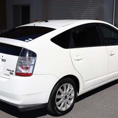 トヨタ プリウス 1.5 Gツーリングセレクション・プレミアムの画像