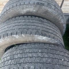 キャンター、エルフ等2tトラック・ダンプ等 205/70-16　12PR　スタッドレスタイヤ6本 　の画像