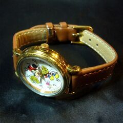 【時計】アルバ　ミニーマウス　チアガール　1993年１月製造【電池交換済み、稼働中】の画像