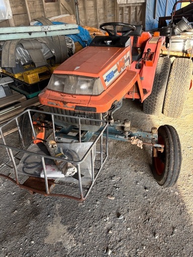 クボタのちっこいトラクター　12馬力　ディーゼル　実働現状販売