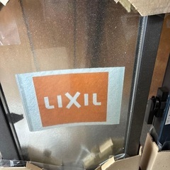 「サーモスL半外障 窓2枚 特注」 とあります 
二重サッシの画像