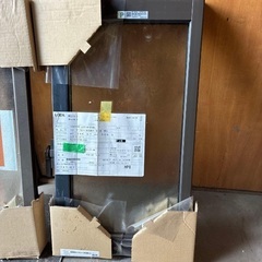 「サーモスL半外障 窓2枚 特注」 とあります 
二重サッシの画像