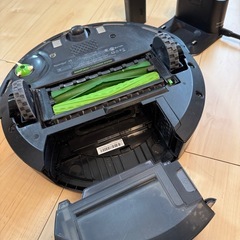 【お取引中】掃除済・動作OK✨ルンバ e5　替えパーツ付きでお得！の画像