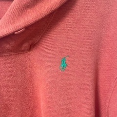 ポロのトレーナーの画像