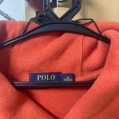 ポロのトレーナーの画像