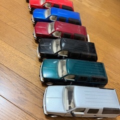 サバーバン（ダイキャスト）バラ売の画像