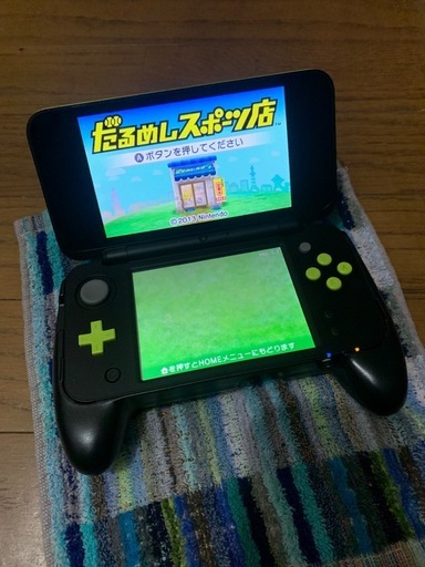 任天堂　2DS本体　ソフト他