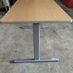 NB　T足会議テーブル　ワークテーブル　メープル木目天板『中古良品』Ｗ1200ｘ750　H700の画像