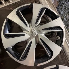 トヨタ　15インチ　ホイールキャップの画像