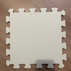 30角のクッションマット(現地引き取り限定)の画像