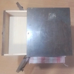 サイドテーブルの画像