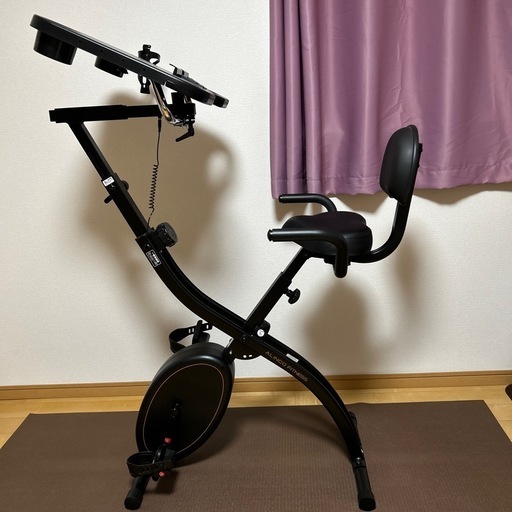 背もたれ・机付きエアロバイク
