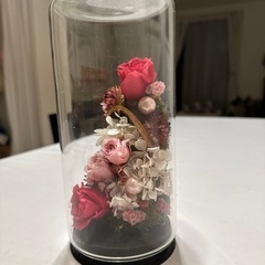 ドライフラワーガラス付き飾りの画像