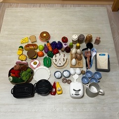 IKEA おままごとキッチン　DUKTIG ドゥクティグ　
おもちゃ　まとめ売り　の画像